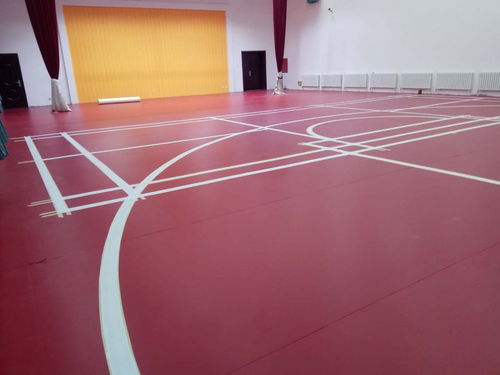 羽毛球场地地胶怎样拼接，专业施工步骤与注意事项全解析