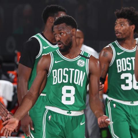 那夜，洛瑞抱着西亚卡姆痛哭—NBA2019猛龙vs76人G7，一颗篮球改写一座城的命运