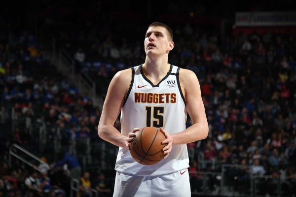 尼古拉·约基奇简介，从二轮秀到NBA超级巨星的传奇之路