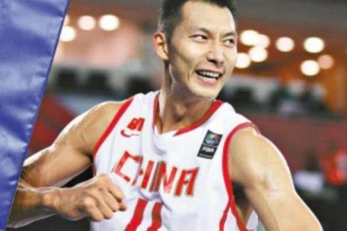 易建联是什么运动员？从CBA传奇到中国篮球的脊梁